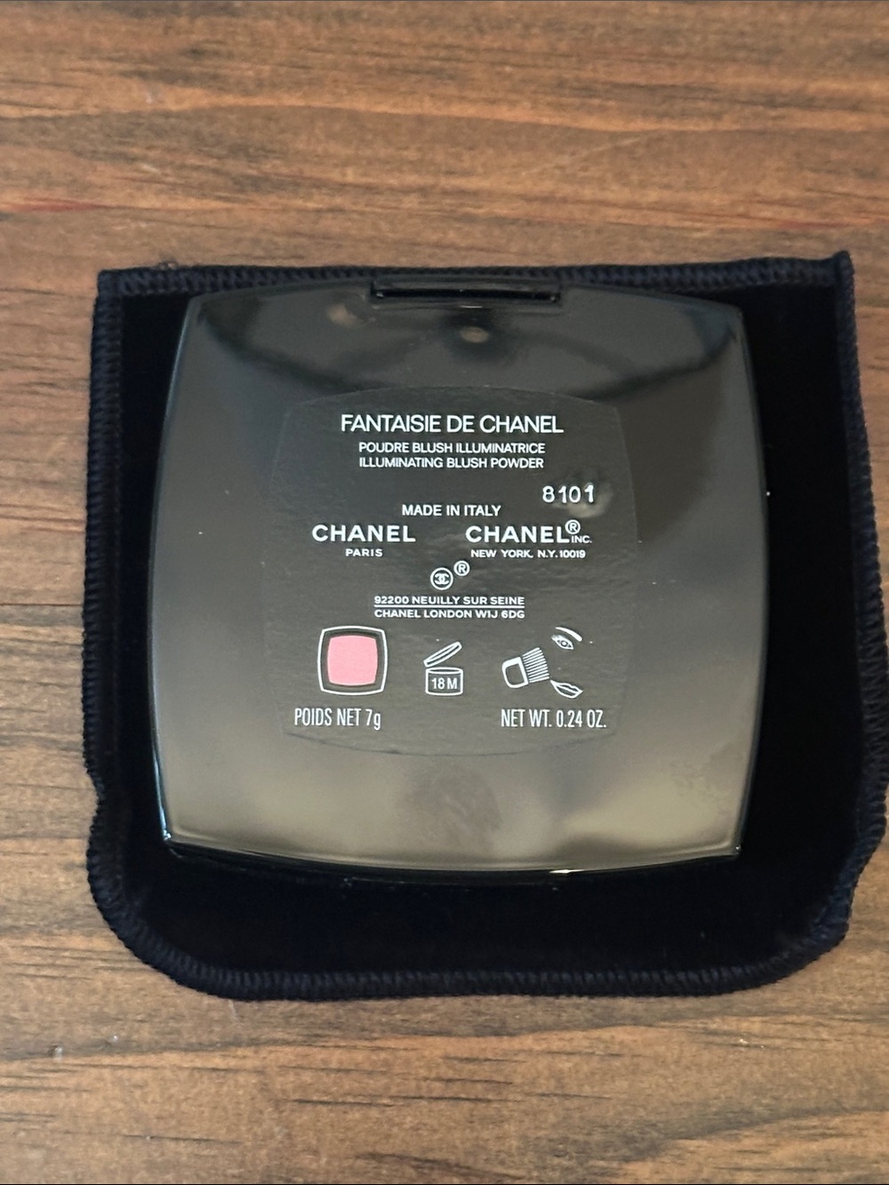 NEW Chanel Limited Edition Illuminating Blush Powder - Fantasie De Chanel - Picture 3 of 5